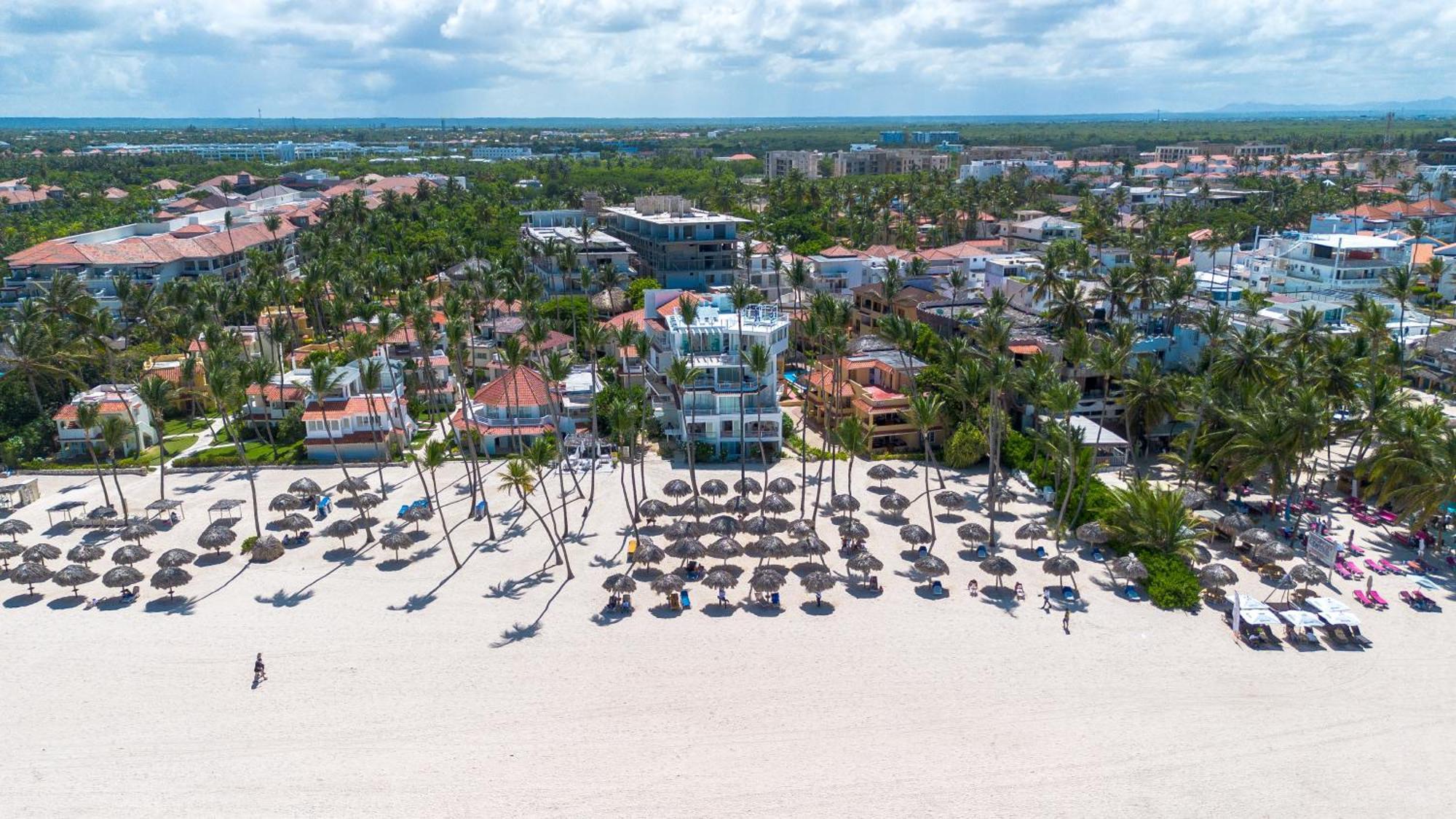 Prime Ocean View Punta Cana Apartments - 3-Bedroom Getaway With Private Terrace On Bavaro Beach Екстериор снимка